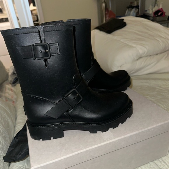 Jimmy Choo Rubber Rain boots - Picture 6 of 9